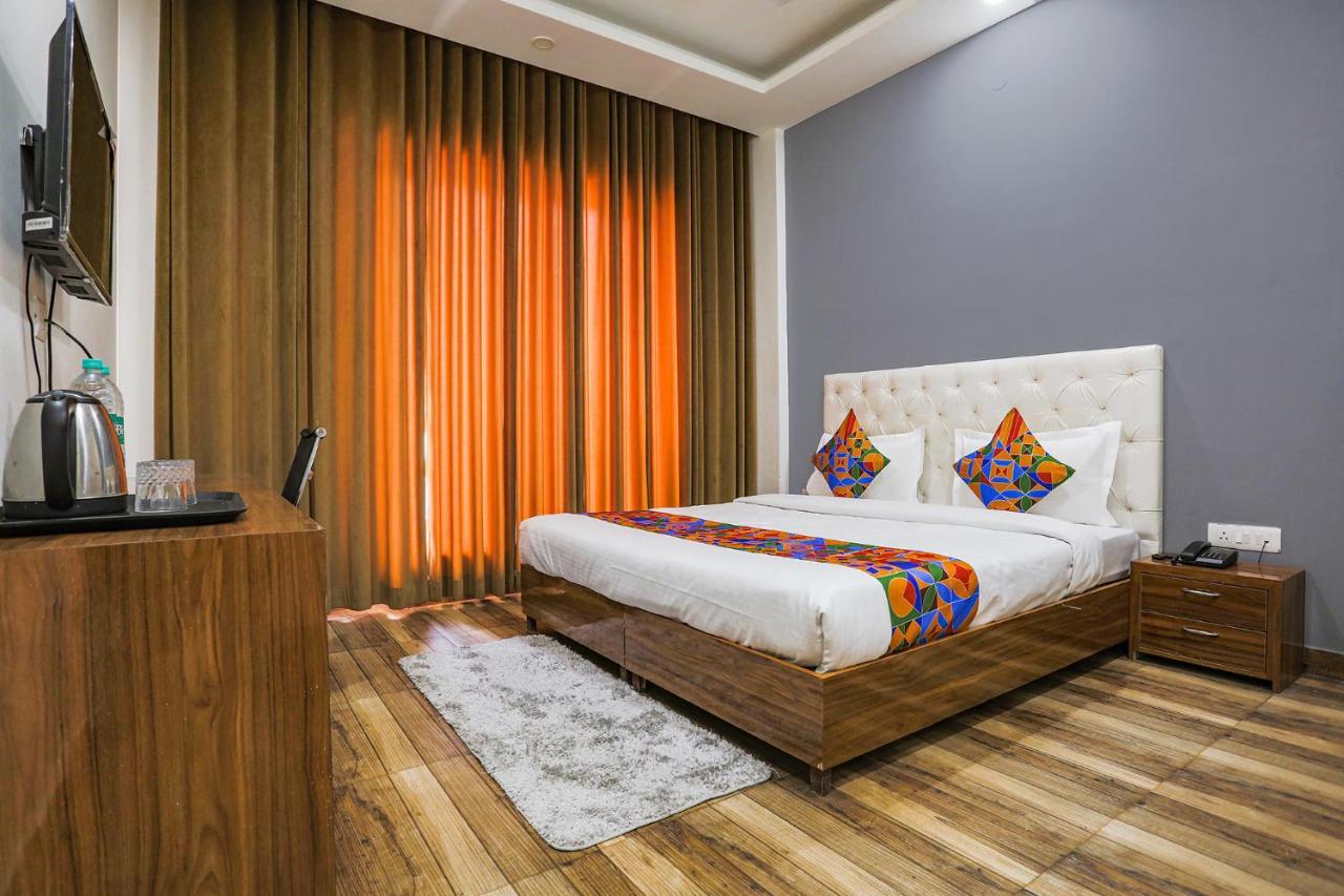 Fabhotel Skylight Inn Near Medanta Hospital Gurgaon Ngoại thất bức ảnh